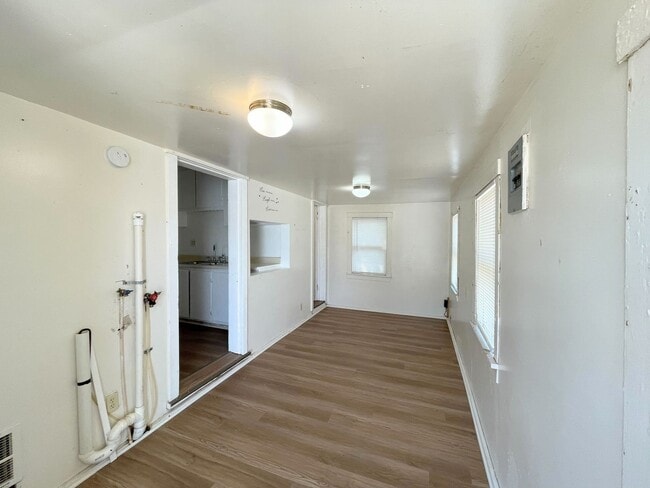 Building Photo - Cozy one bedroom home