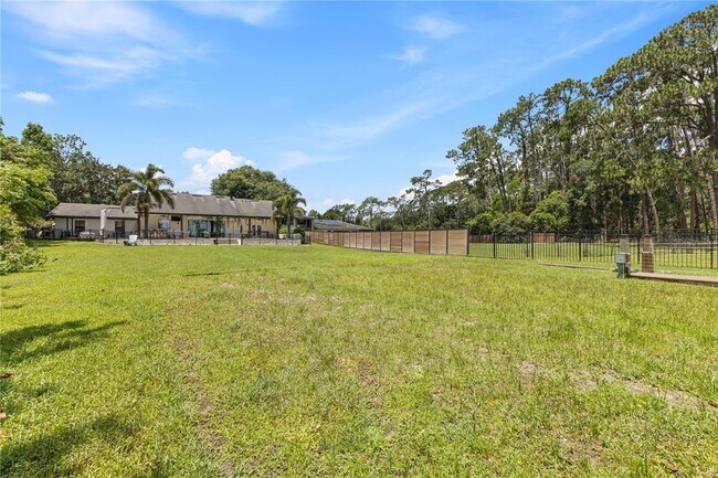 Building Photo - 10355 Trout Rd