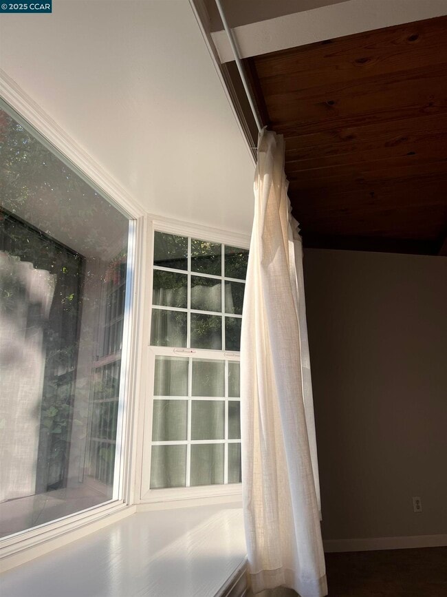 Building Photo - 520 Dawkins Dr