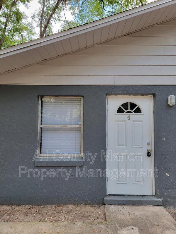 Building Photo - 2765 NE 48th Ct