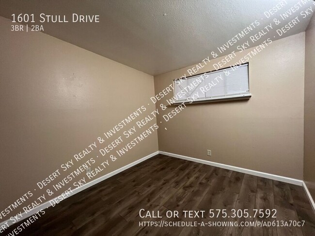 Building Photo - 1601 Stull Dr