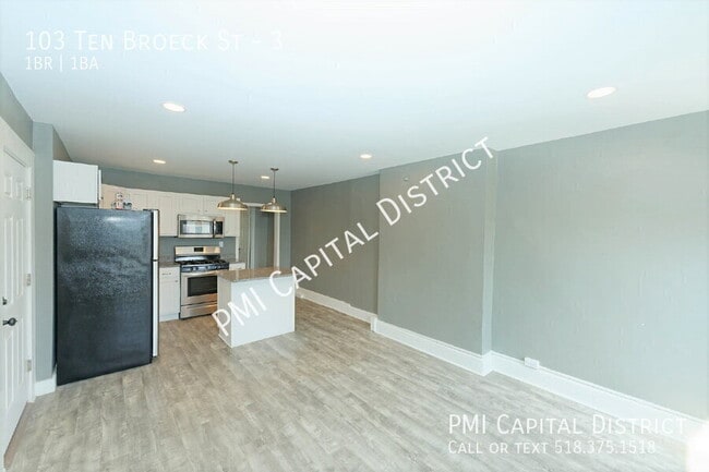 Building Photo - 103 Ten Broeck St