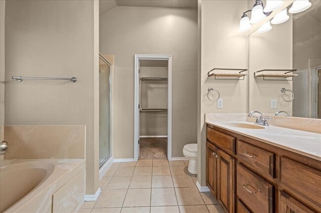 Building Photo - 17029 Woodvine Dr