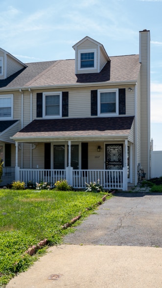 Building Photo - 10117 Wilbur St