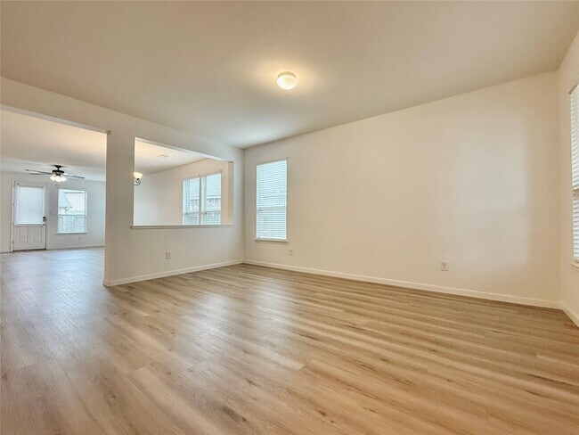 Building Photo - 24111 Buffalo Cove Ln