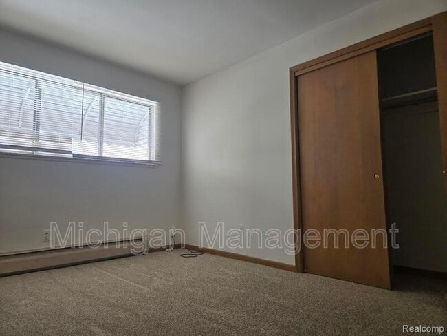 Building Photo - 20231 Kelly Rd