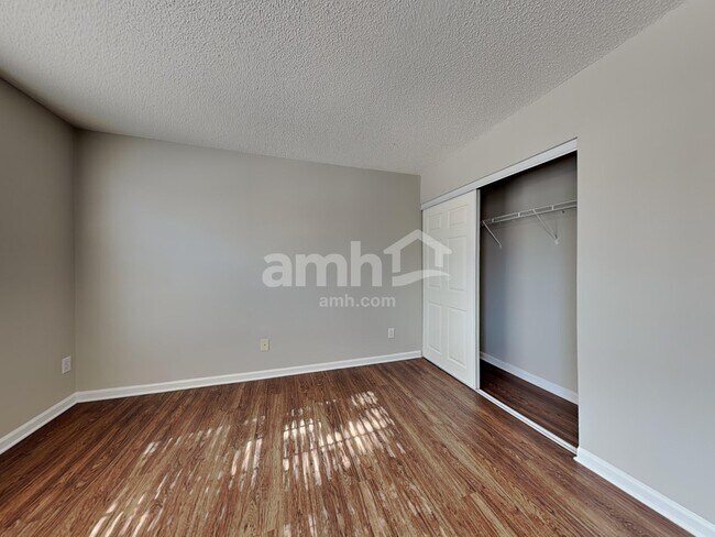 Building Photo - 3125 Teton Dr