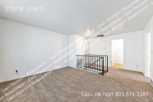 Building Photo - 2 Story Pet Friendly Duplex - 3 Bed - 2.5 ...