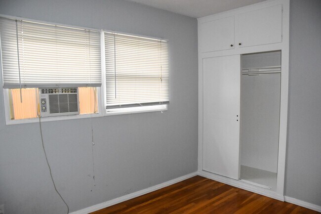 Building Photo - Steps to Chapman College