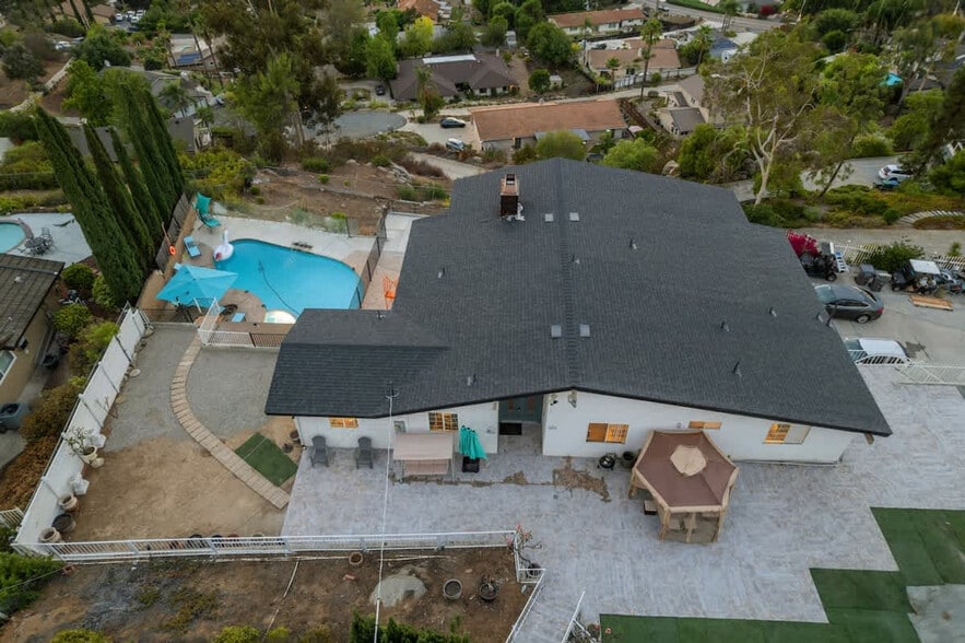 Building Photo - 1853 Penasco Rd