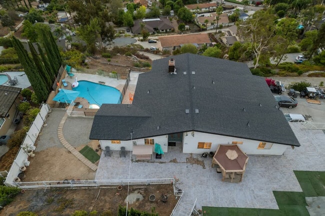 Building Photo - 1853 Penasco Rd