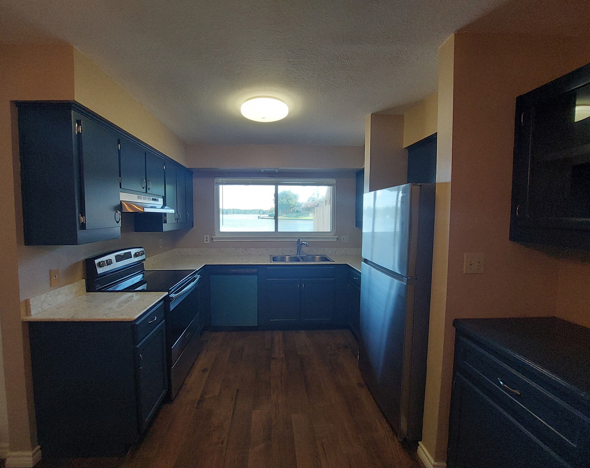 Kitchen - 230 Waters Edge