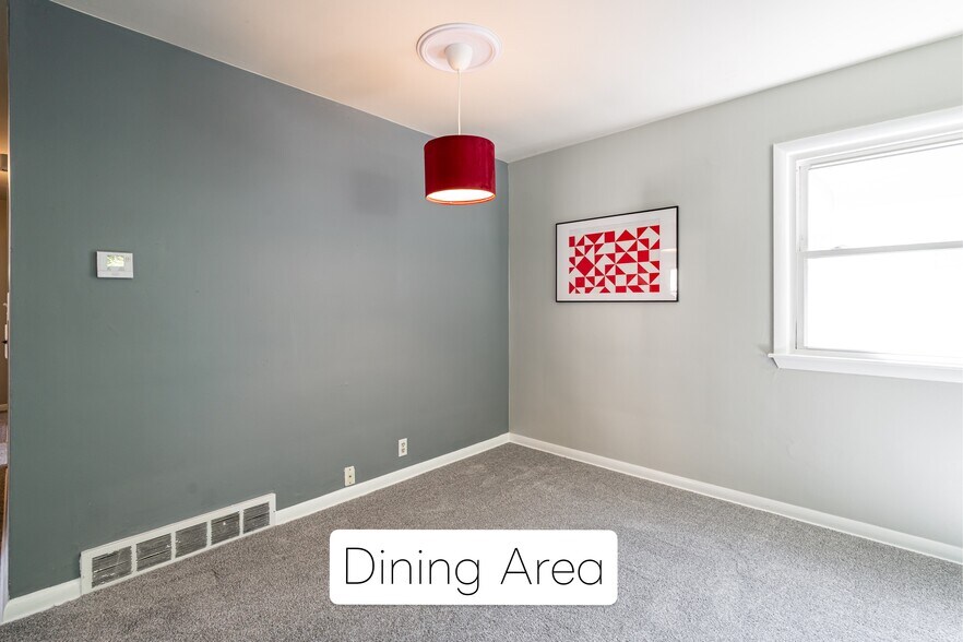 Dining Area - 3558 N Cramer St