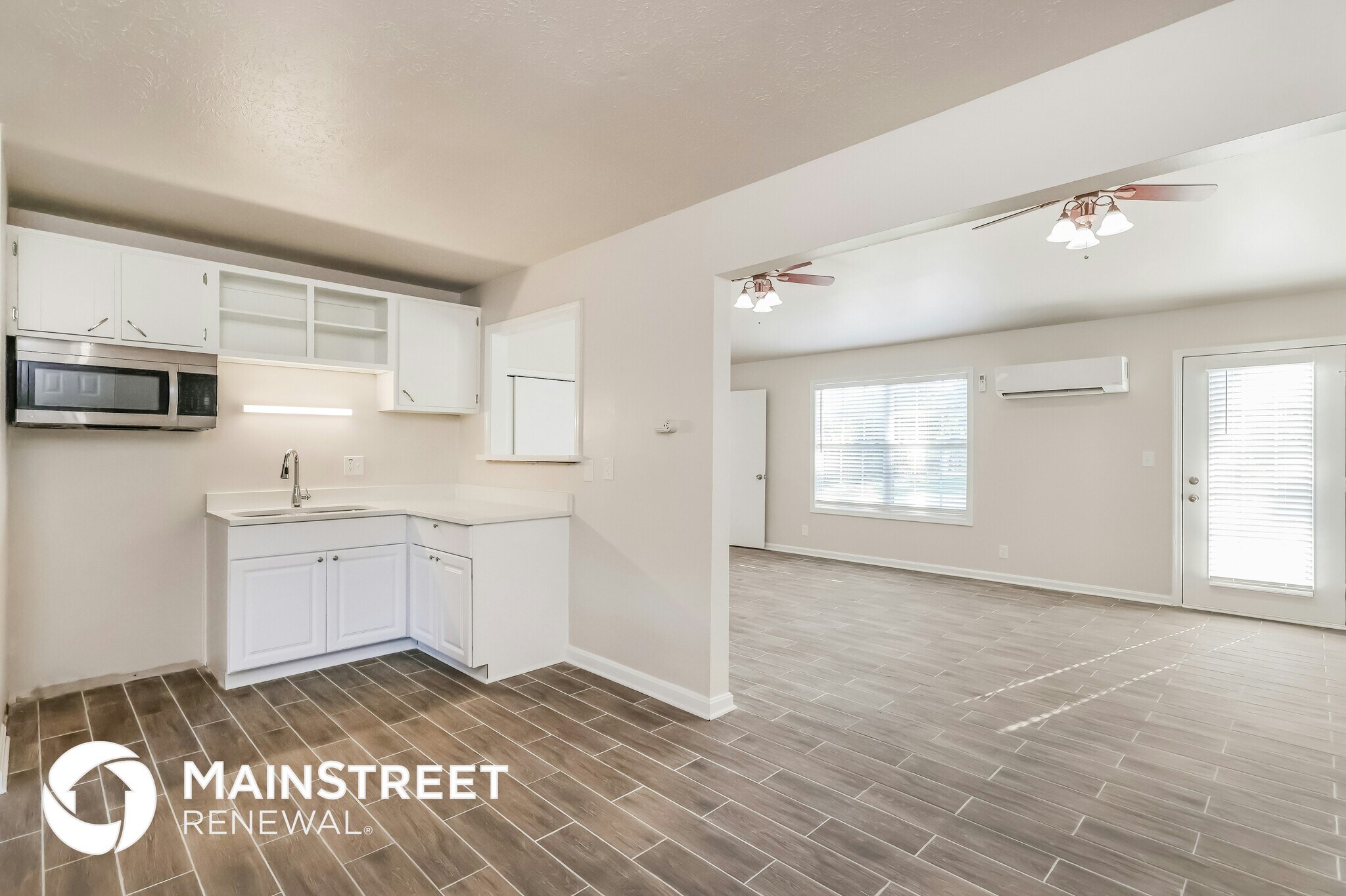 Building Photo - 10795 Millers Ln