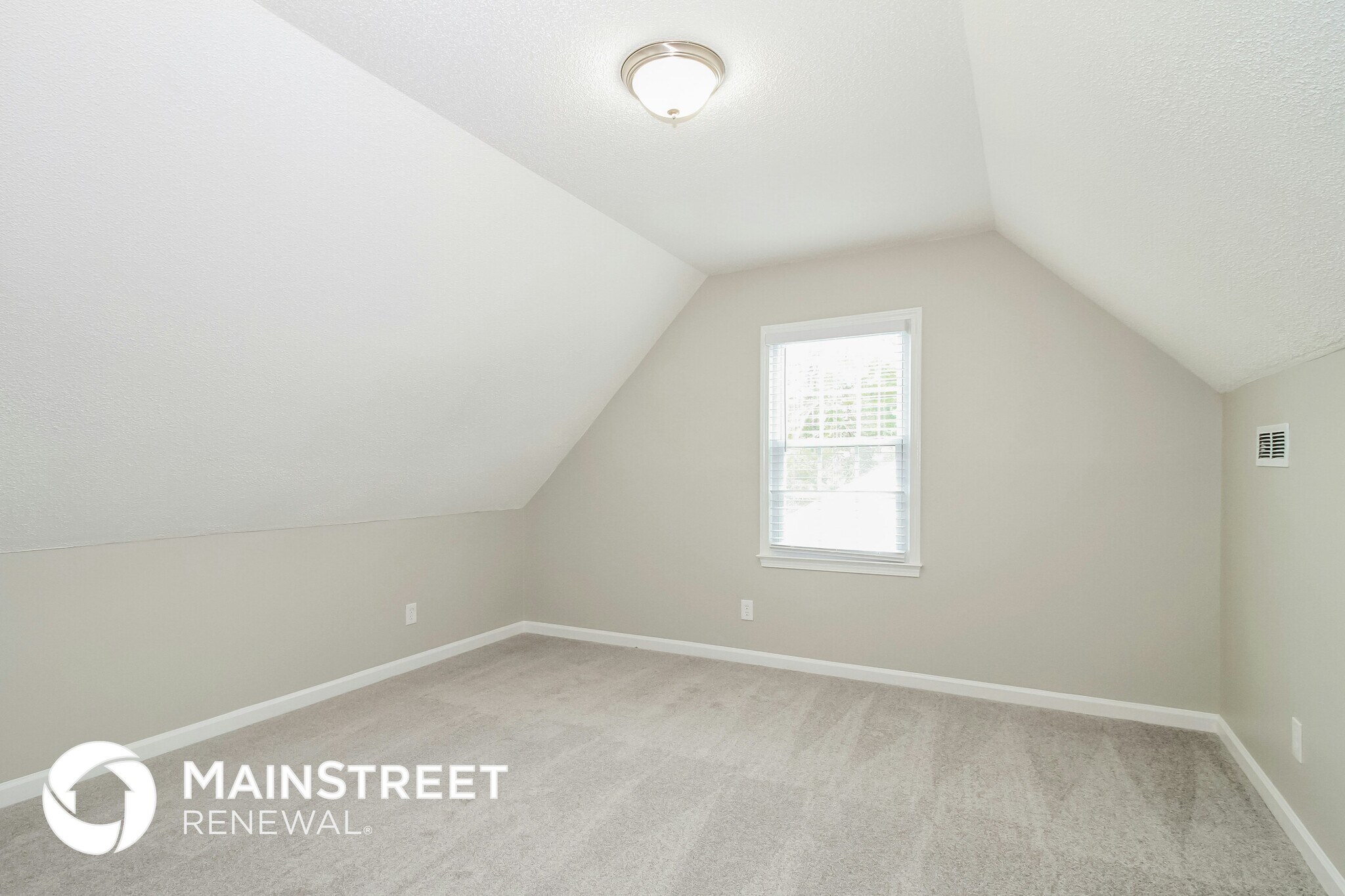 Building Photo - 1716 Carriage Cove Ln