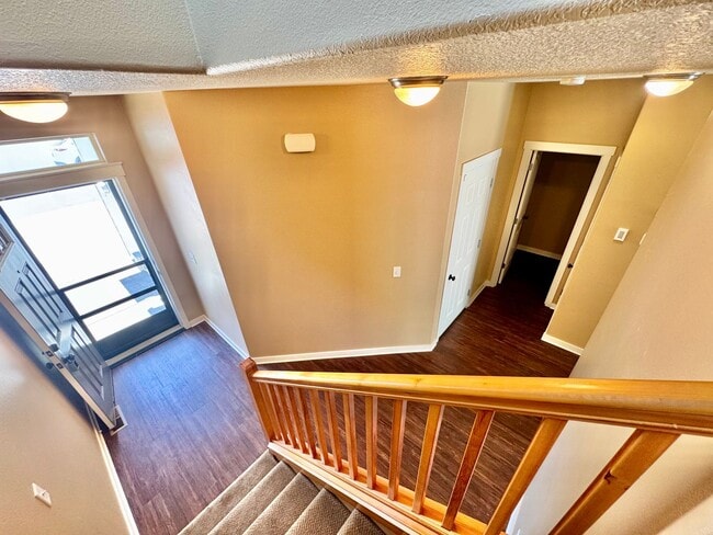 Building Photo - SHOWS WELL- Wonderful  3 Bedroom Townhome ...