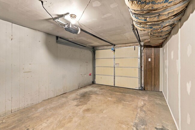 Building Photo - 840 Hilton Dr