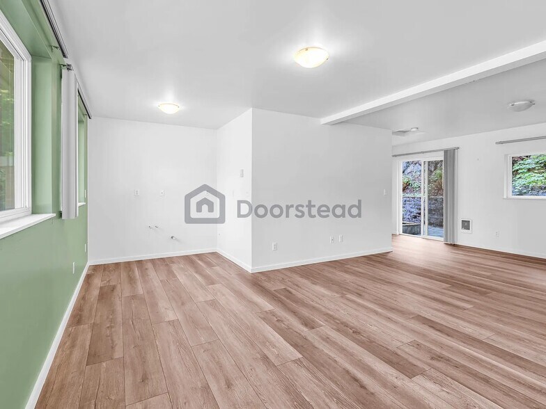 Building Photo - 3533 NE 17th Pl