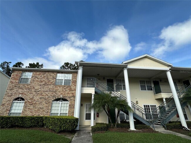 Building Photo - 141 Reserve Cir