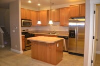 Building Photo - Beautiful Home In GREAT Location, Fireplace, Loft, Garage, W/D, Large Master and MORE!