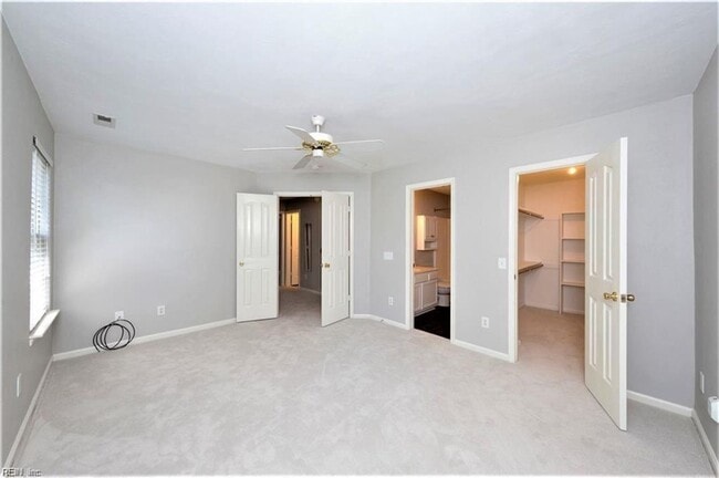 Building Photo - 176 White Cedar Ln