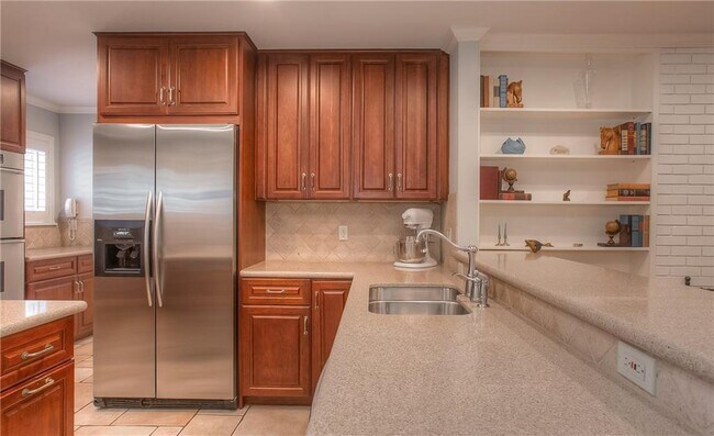 Building Photo - Beautiful Home in Tanglewood