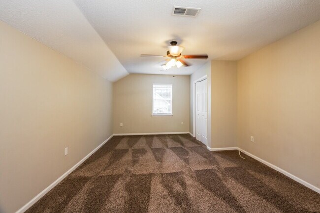 Building Photo - 3501 Cliffvale Ct