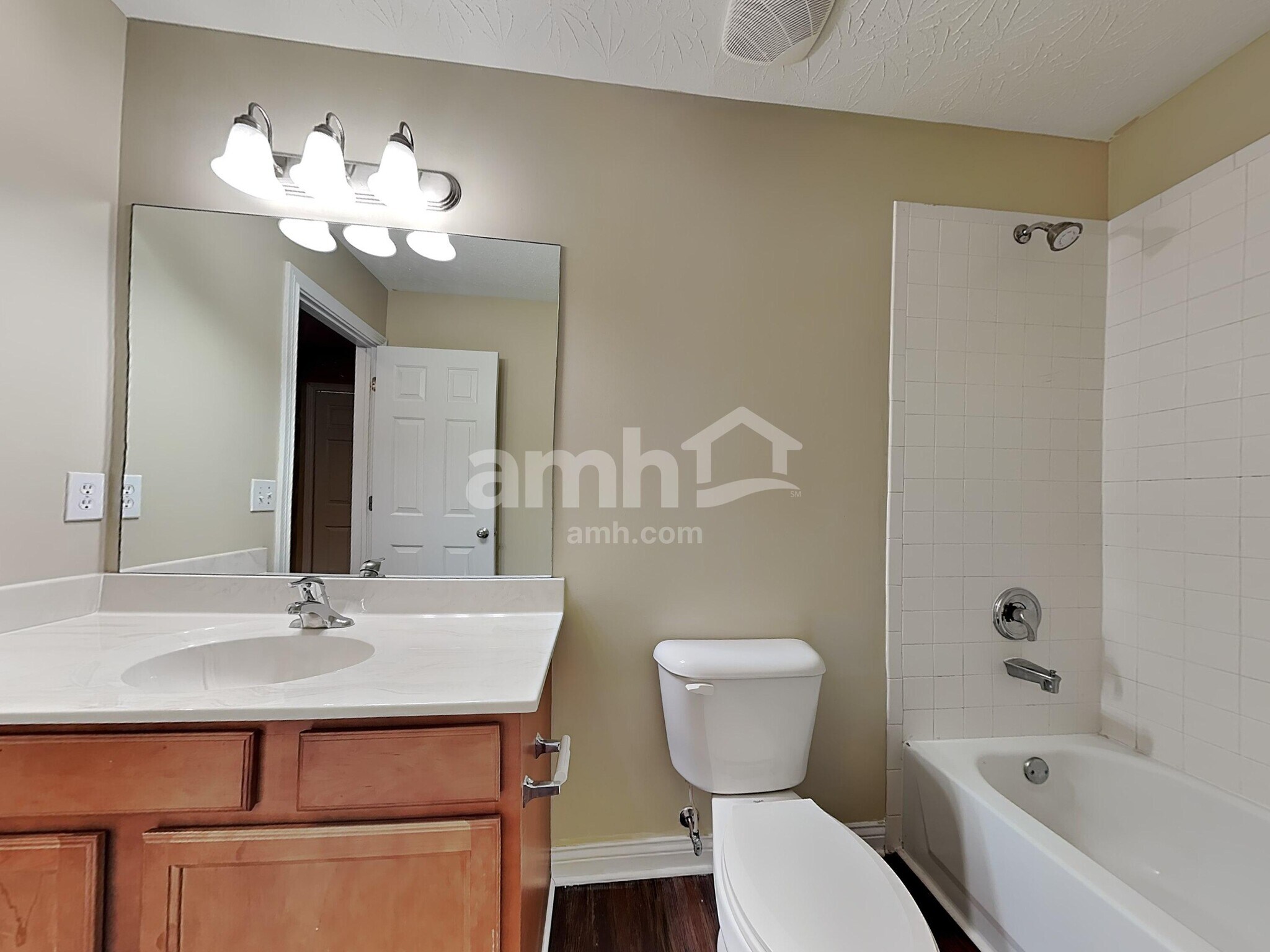 Building Photo - 8133 Darlene Ter