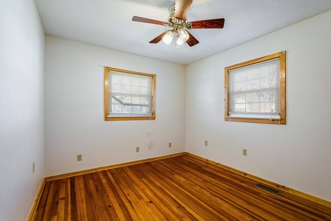 Building Photo - 1807 Orchard Ln