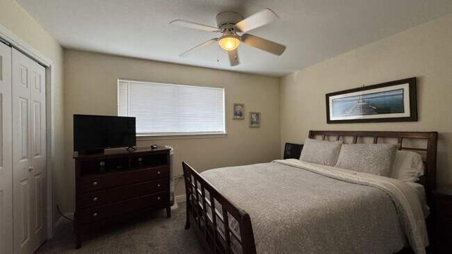 Building Photo - 1664 Beach Blvd