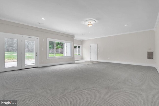 Building Photo - 10911 Chandler Rd