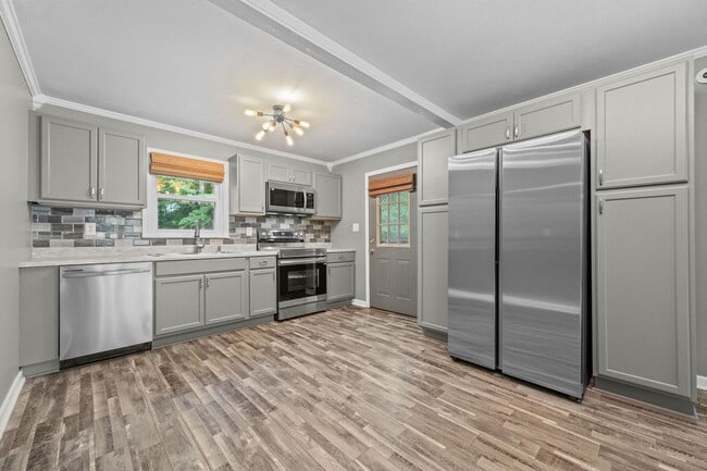 Building Photo - Welcome to Rocky Run Road!