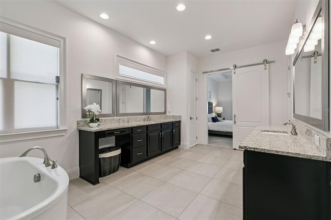Building Photo - 10840 Mobberley Cir