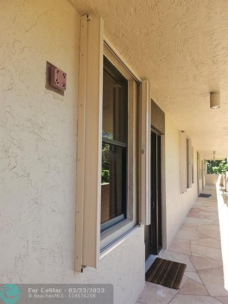 Building Photo - 2659 Carambola Cir N