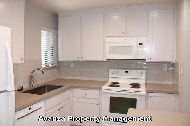 Building Photo - 2 Bed/2 Bath - Home for Rent  Rent: $1,850/month Deposit: $2,775