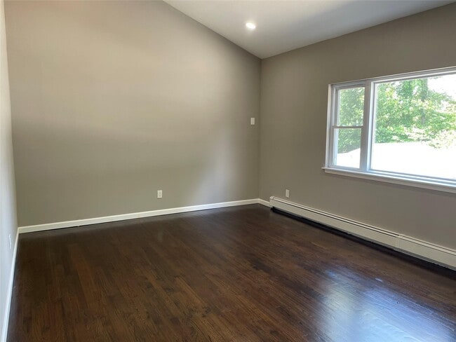 Building Photo - 54 Schneider Ln