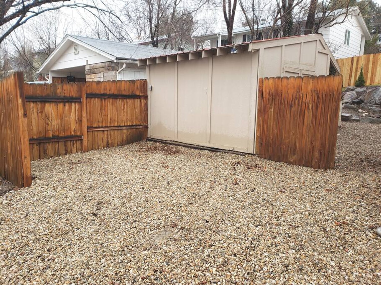 Building Photo - 1427 E Hays St