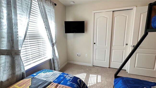 Building Photo - 7167 Oakmoss Loop