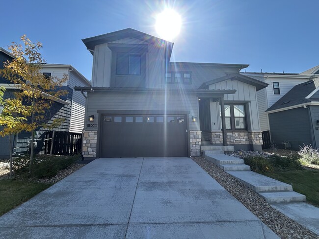 Building Photo - 9066 Moondance Dr