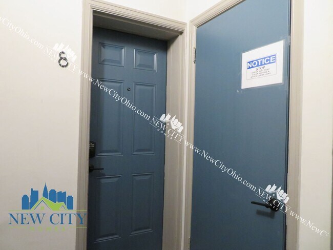 Building Photo - Newly Renovated Apartment Building