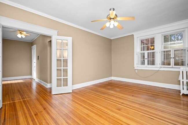 Building Photo - 600 W Olney Rd