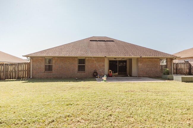 Building Photo - 5280 Moore Loop