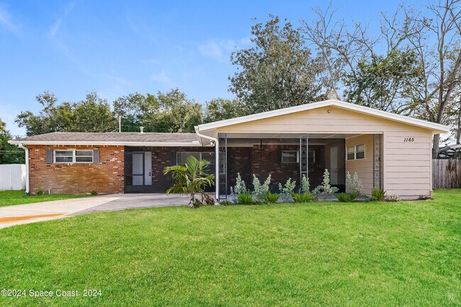 Primary Photo - 1165 Sharon Dr