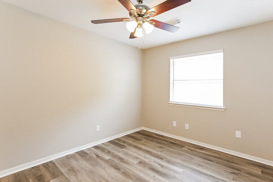 Building Photo - 4305 Kingfish Dr
