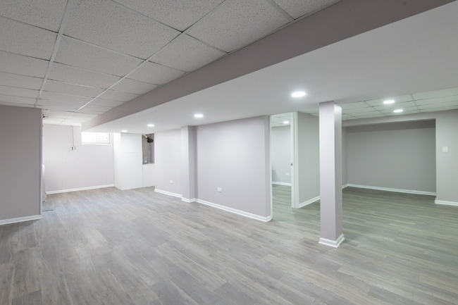 Building Photo - 209 N Dryden Pl