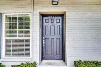 Building Photo - A must see Dallas Condo!