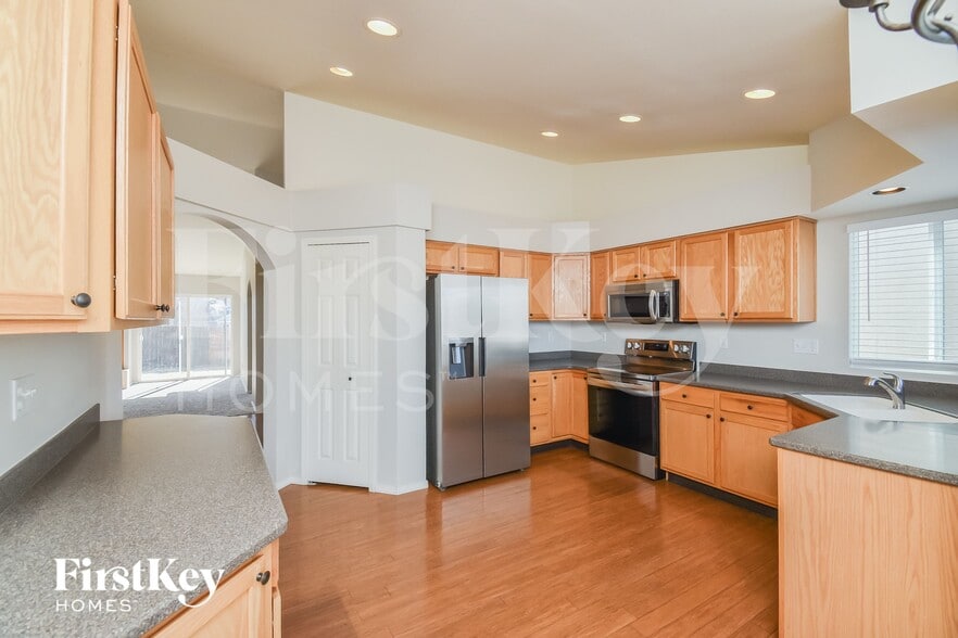 Building Photo - 4139 Ascendant Dr