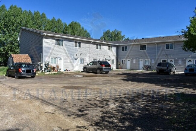 Building Photo - 808 E Canby St