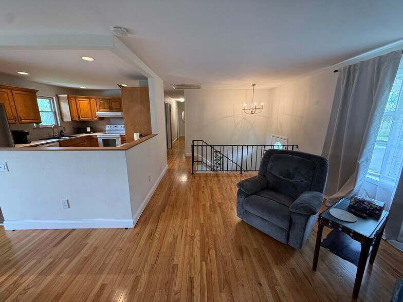 Building Photo - 1270 NY-38B
