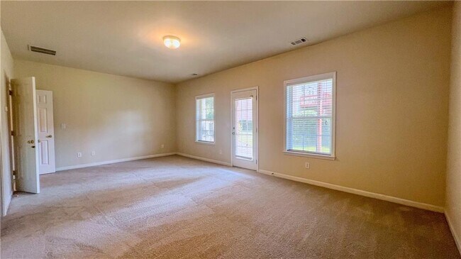 Building Photo - 11065 Brunson Dr